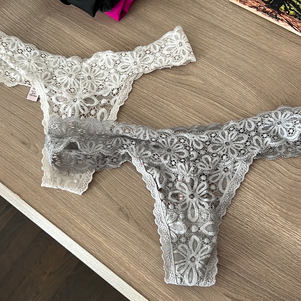 VS Thongs